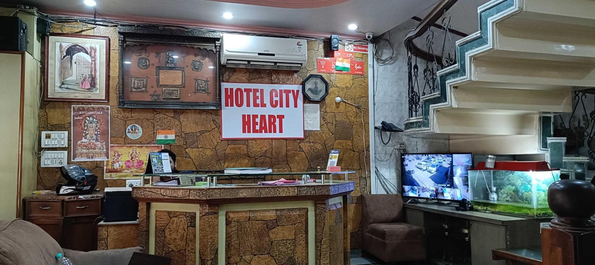 Collection O City Heart Hotel Hisār Eksteriør billede